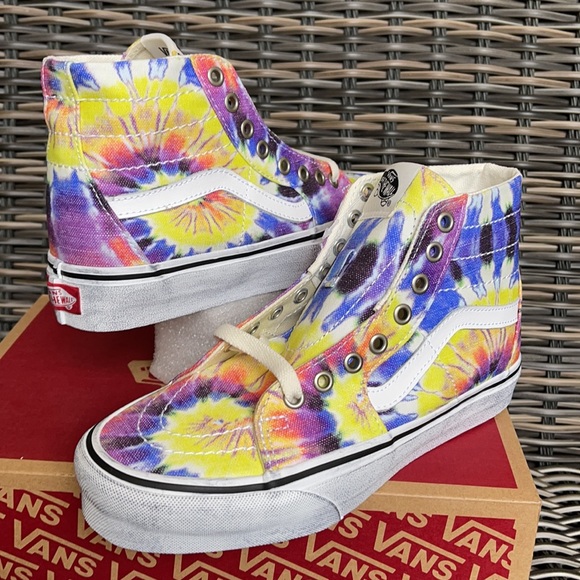 Vans Men’s SK8-Hi Tapered Washed Tie Dye/True White Sneakers - Picture 10 of 16
